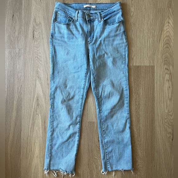 Levi’s Classic Straight Denim Jeans - Picture 2 of 4